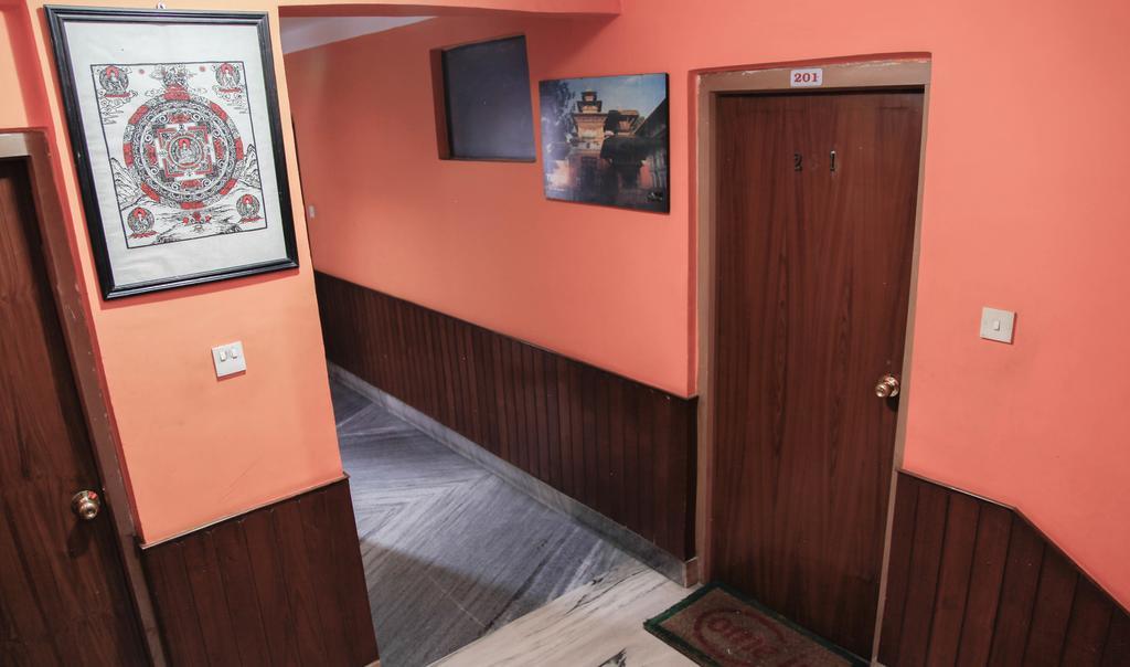 Tasi Dhargey Inn Catmandu Exterior foto